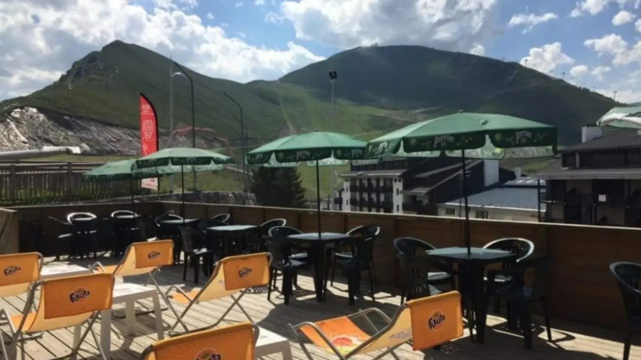 Terrasse du chalet en été