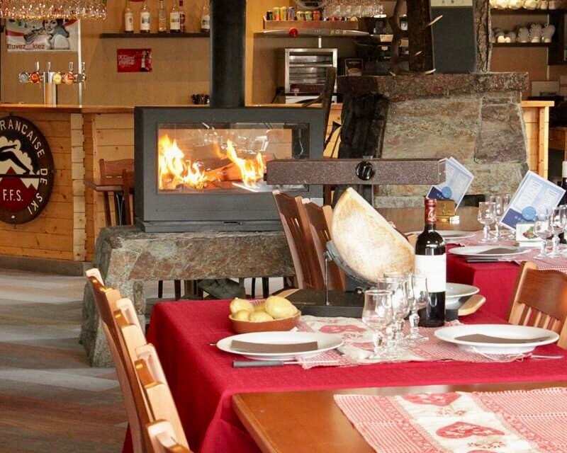 Spécialités de montagne au restaurant Ô Chalet 1700