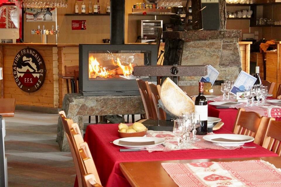 Spécialités de montagne au restaurant Ô Chalet 1700